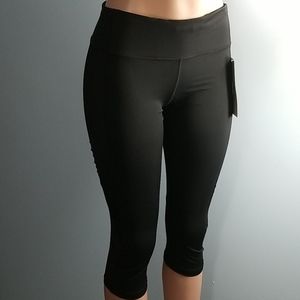 LULULEMON  BLACK CROPP PANTS 🖤🍋